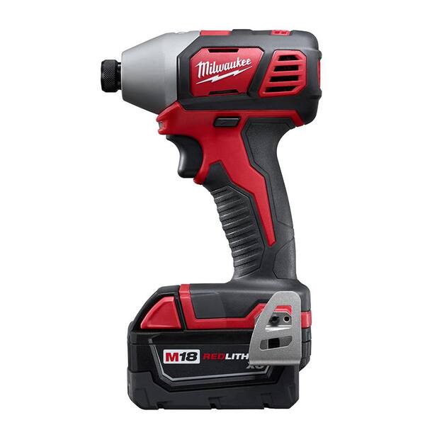 Milwaukee - M18 18-Volt Lithium-Ion Cordless Combo Kit (7-Tool) with (1) 3.0Ah and (1) 1.5Ah Battery, (1) Charger, (1) Tool Bag