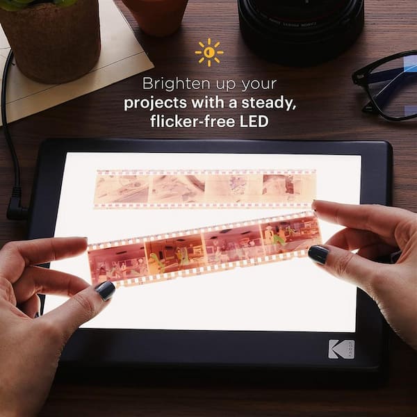 Kodak LED Light Box 7 in. x 5 in. Battery and USB Powered Light