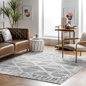 Truly Abstract Diamonds Light Gray 6 ft. 7 in. x 8 ft. Indoor Area Rug