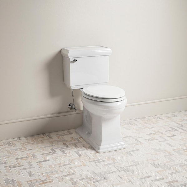 Broadwood Elongated Closed Front Toilet Seat in White (2-Pack)