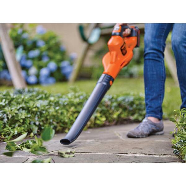 Black Decker 12 In 20v Max Lithium Ion Cordless String Trimmer With 1 3 0ah Battery 1 2 0ah Battery Charger And Bonus Sweeper Lste523lsw321 The Home Depot