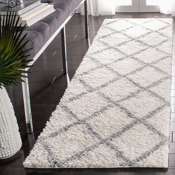 Parma Shag 2 ft. x 5 ft. Cream/Gray Wavy Diamond Runner Rug
