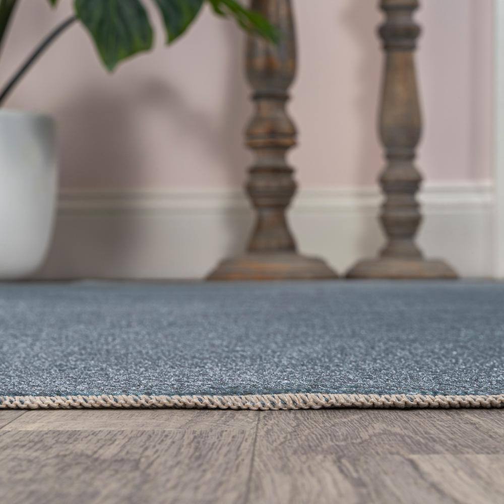Blue Solid Synthetic 4' x 6' Washable Area Rug