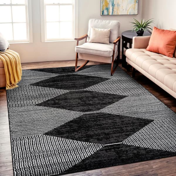 Geometric Stripe Black 4' x 6' Area Rug