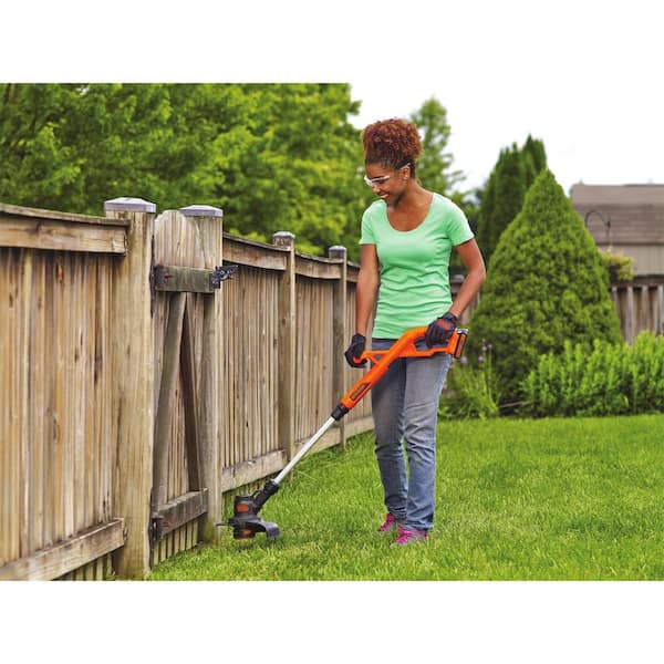  BLACK+DECKER 20V MAX Cordless Leaf Blower, Lawn