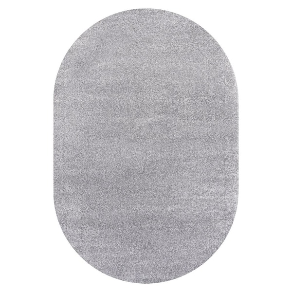 Haze Solid Low-Pile Gray 4 ft. x 6 ft. Oval Area Rug