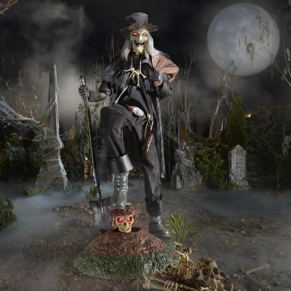 6.5 ft. Grave & Bones Animated LED Grave Robber