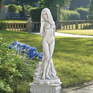 32 in. H Venus of Pietrasanta Garden Statue