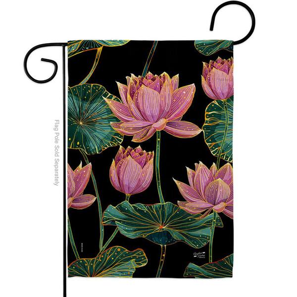  Angeleno Heritage Flower Arrangment Garden House Flag