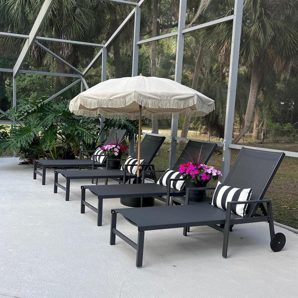 Outdoor Chaise Lounge with Wheels for Patio, Beach, Yard, Pool, Side Table Included