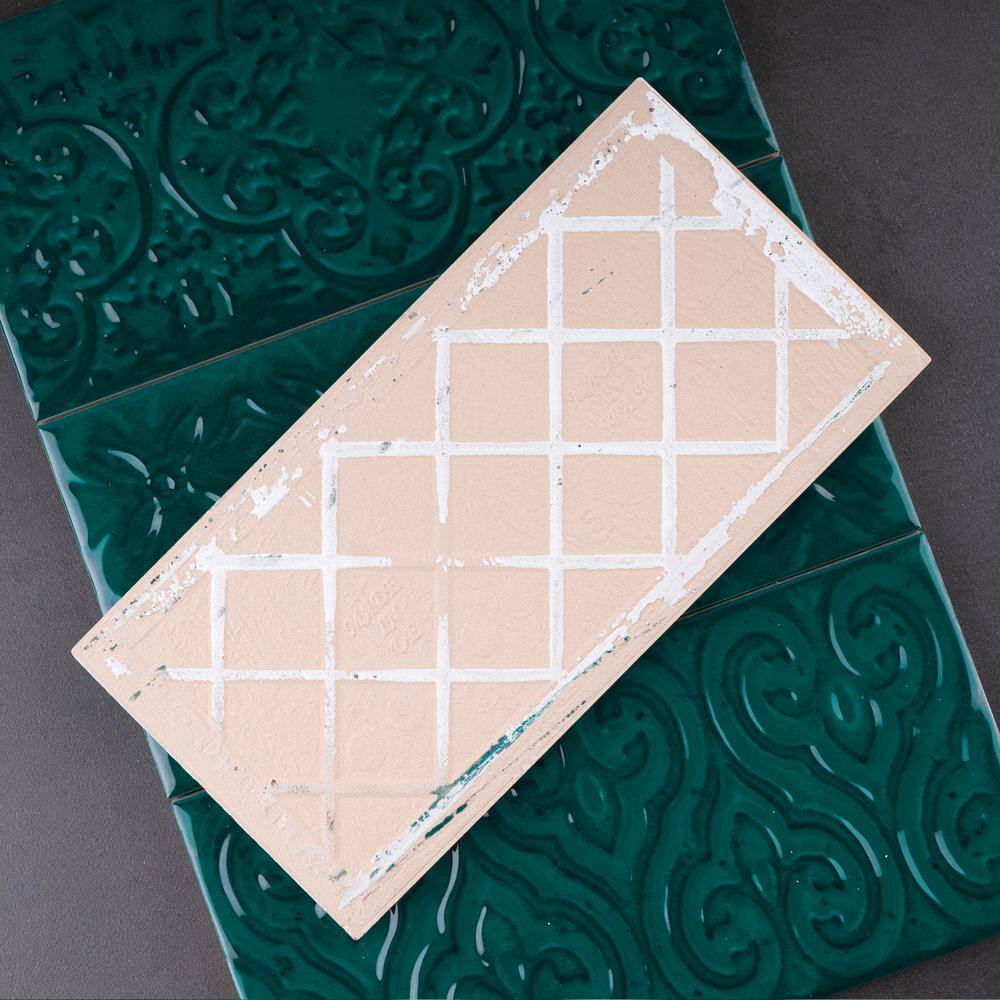 Zafiro Green Polished Ceramic Subway Wall Tile 5x10
