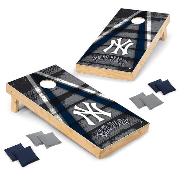 New York Yankees Woodgrain Cornhole Bag Toss Wrap Set 