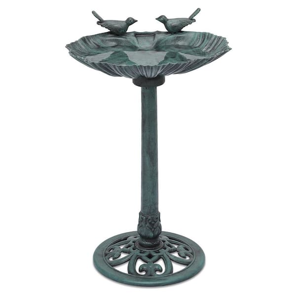 Dark Green PP Outdoor Round Pedestal Fountain Standing Water Bird Bath with Solar Pump (19 in. W x 31.5 in. H)