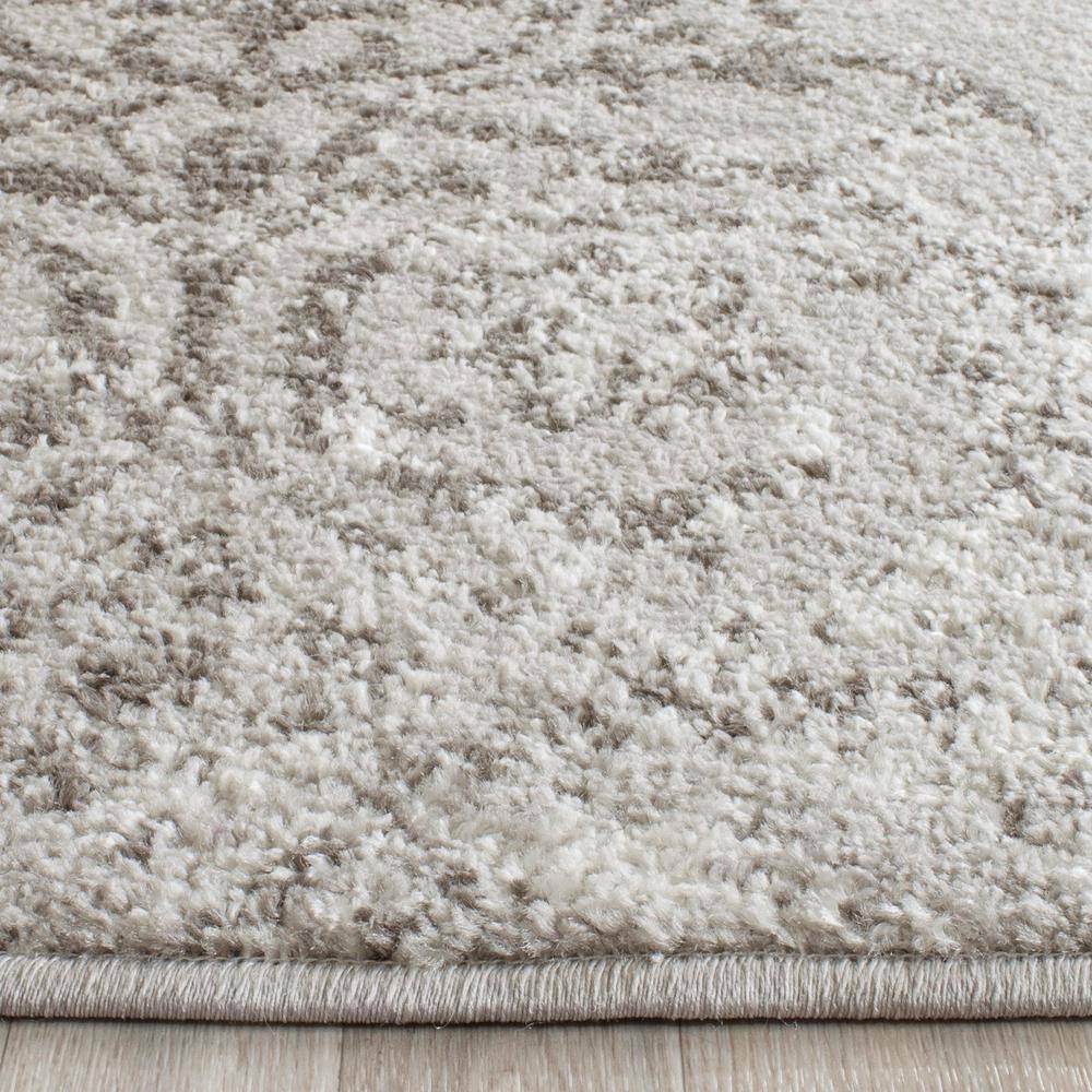 Elegant Silver/Ivory Floral 6' Square Synthetic Reversible Rug