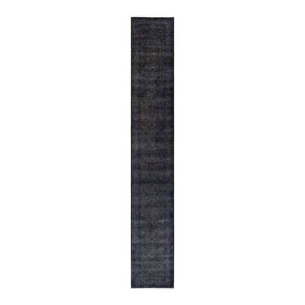 Gray 2 ft. 8 in. x 18 ft. 10 in. Fine Vibrance Hand-Knotted Area Rug