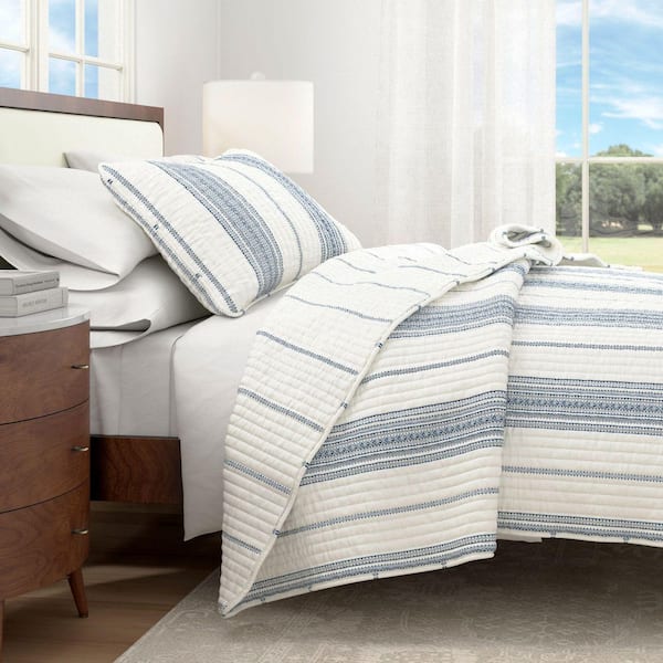 FRESHFOLDS Blue Farmhouse Inspired Stripe Full/Queen Microfiber 3-Piece Quilt Set Bedspread