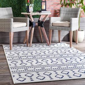 Gabby Modern Southwestern Droplets Light Gray 7 ft. x 9 ft. Indoor/Outdoor Patio Area Rug