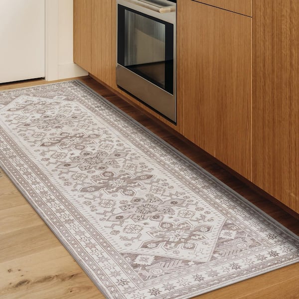 Saraz Grey Silver/Off White Washable Rug 2.5 ft. x 7 ft. Runner Rug