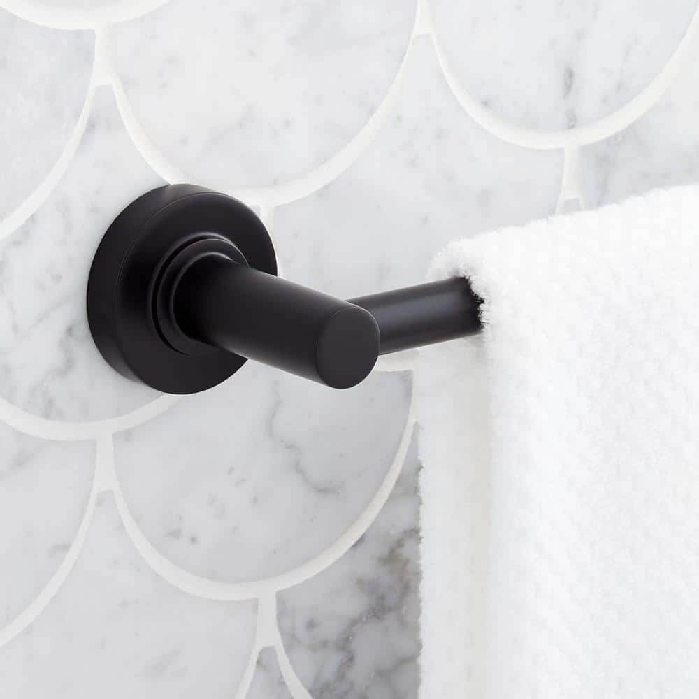 Lexia Matte Black 20" Wall Mounted Metal Towel Bar