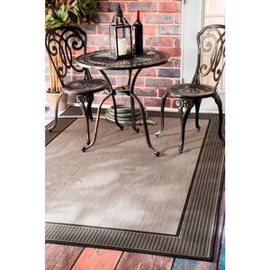 Machine Made Outdoor Gris Border Gray 5 ft. x 8 ft. Area Rug