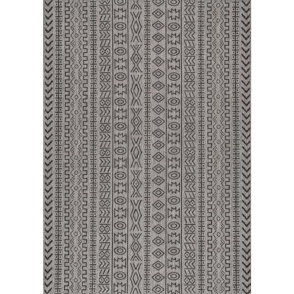 nuLOOM Jamie Southwestern Gray 6 ft. x 9 ft. Indoor/Outdoor Patio Area Rug