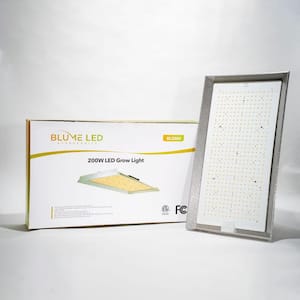 Blume 200-Watt Full Spectrum Led Grow Light with Daisy Chain for Indoor Plants, with Bright White Color Temperature