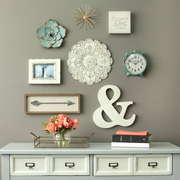 Stratton Home Decor Small White Medallion Wall Decor S11563 - The ...