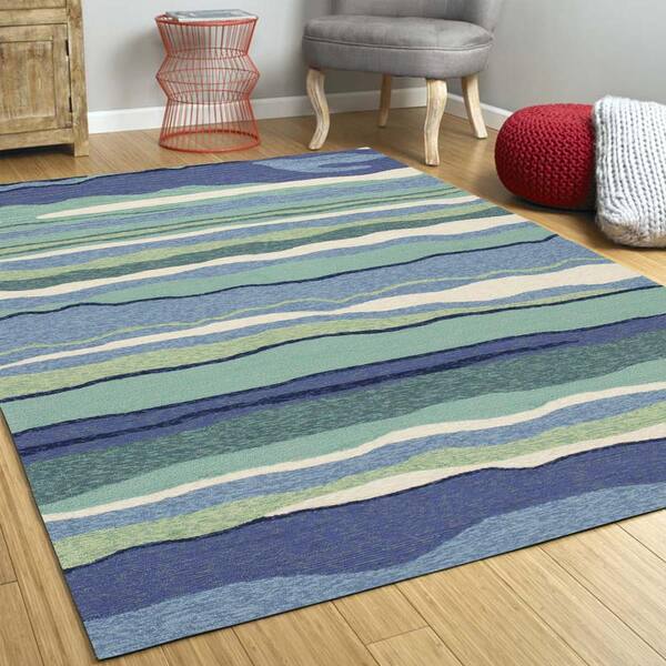 Homeroots 7 ft. Round Blue Bordered Motif Area Rug