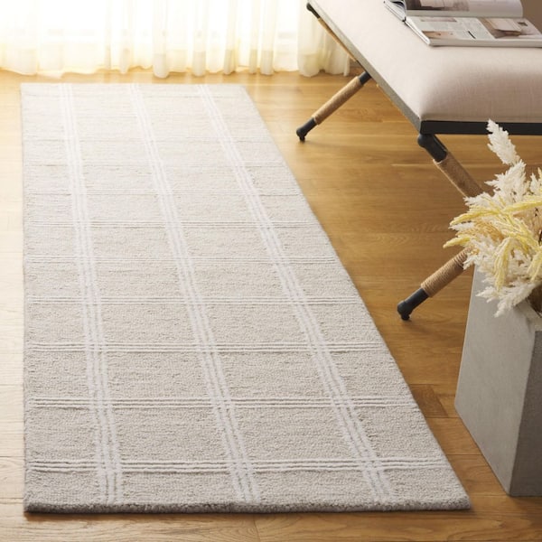 Pine 2 ft. x 8 ft. Sage/Ivory Solid Geometric Runner Rug