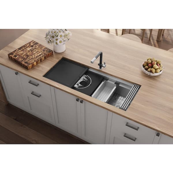 https://images.thdstatic.com/productImages/8dad1dc1-3639-46d2-884b-952eed32cf2b/svn/brushed-stainless-steel-ruvati-undermount-kitchen-sinks-rvh8335-c3_600.jpg