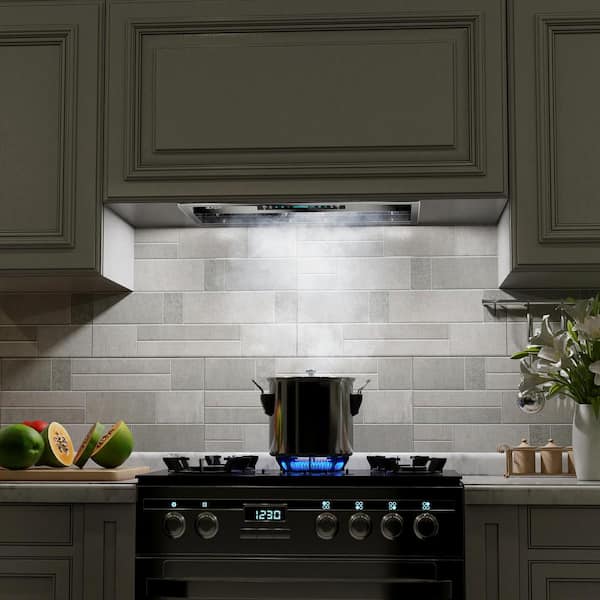 Summit H1624B 24 Inch Under Cabinet Range Hood with 2-Speed, Rocker Switch  Control, Switchable Light, Aluminum-Charcoal Filter, Convertible Vent  Options, More Sizes Available, and Made in the USA: Black Finish