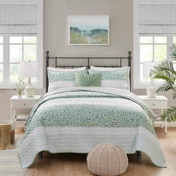 Madison Park Evian Green Polyester King/California King Seersucker Quilt Set