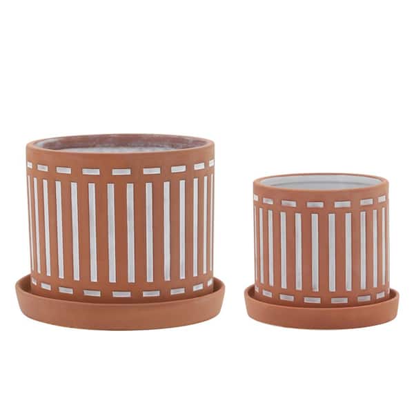 Liv & Skye 8 in. x 8 in. Orange Ceramic Striped Saucer Planters Decorative Pots (Set of 2)