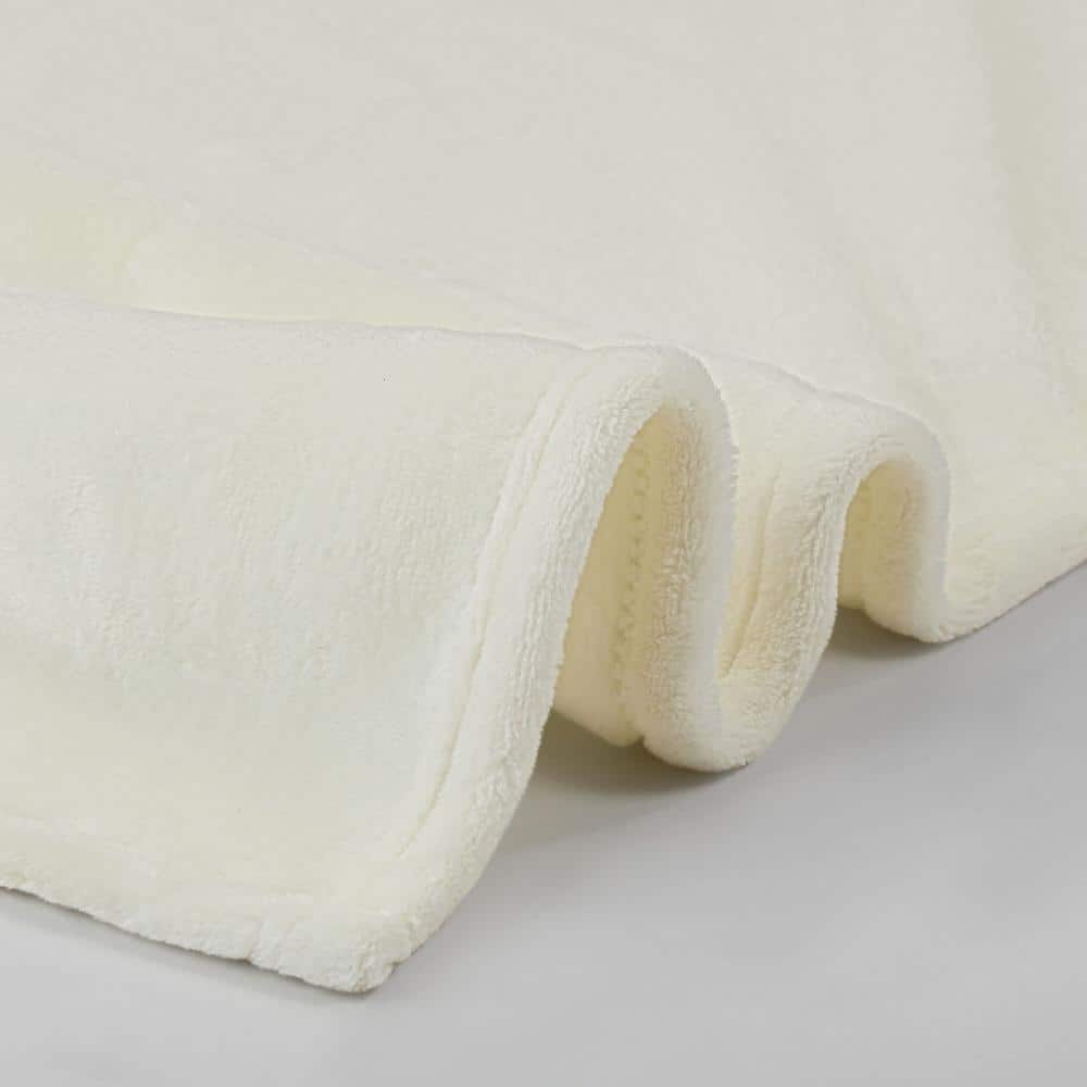 Full White Plush Polyester Woven Blanket