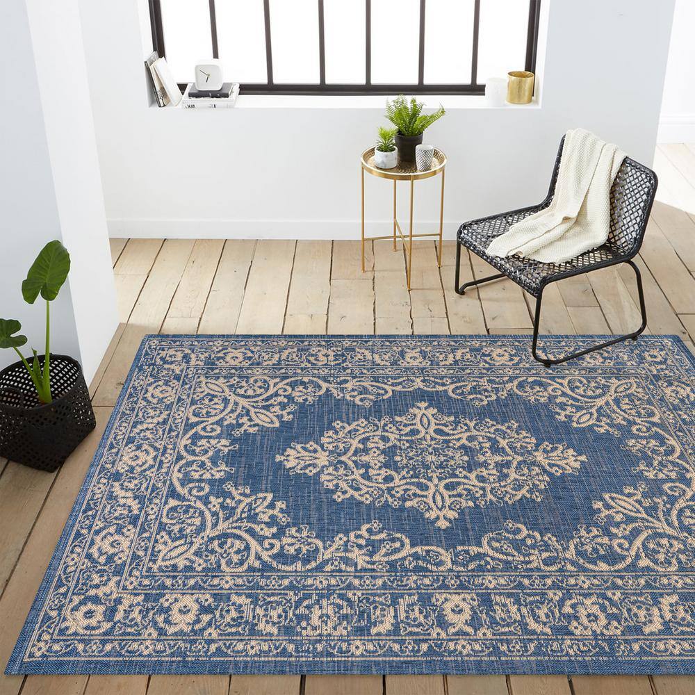 Mediterranean Dream Blue & Ivory Synthetic Medallion Rug