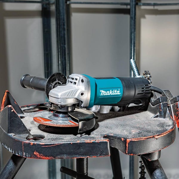 Makita 5 in. Corded Angle Grinder 9558HP - The Home Depot