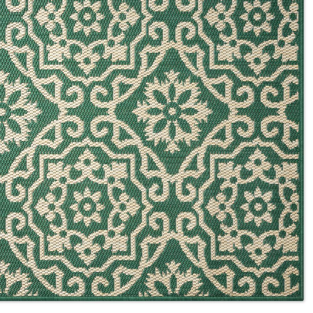 Danica 6' x 9' Green/Beige Geometric Synthetic Area Rug
