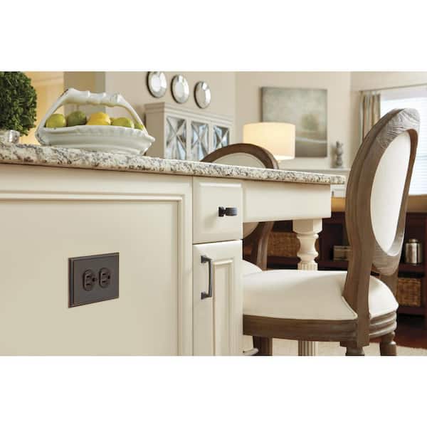 Mulholland 1-1/2 in. (38mm) Traditional Oil-Rubbed Bronze Bar Cabinet Knob