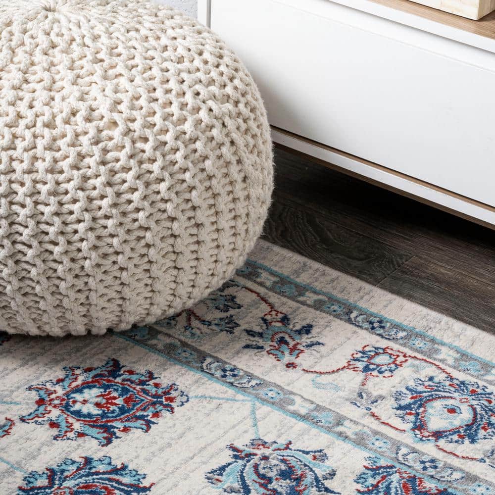 Elegant Vintage Persian-Inspired Ivory/Blue/Red Area Rug - 4' x 6'