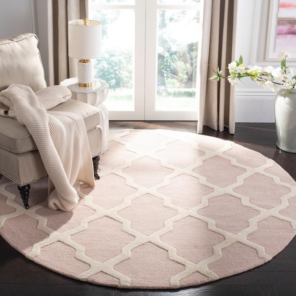 Cambridge Light Pink/Ivory 6 ft. x 6 ft. Round Trellis Geometric Area Rug
