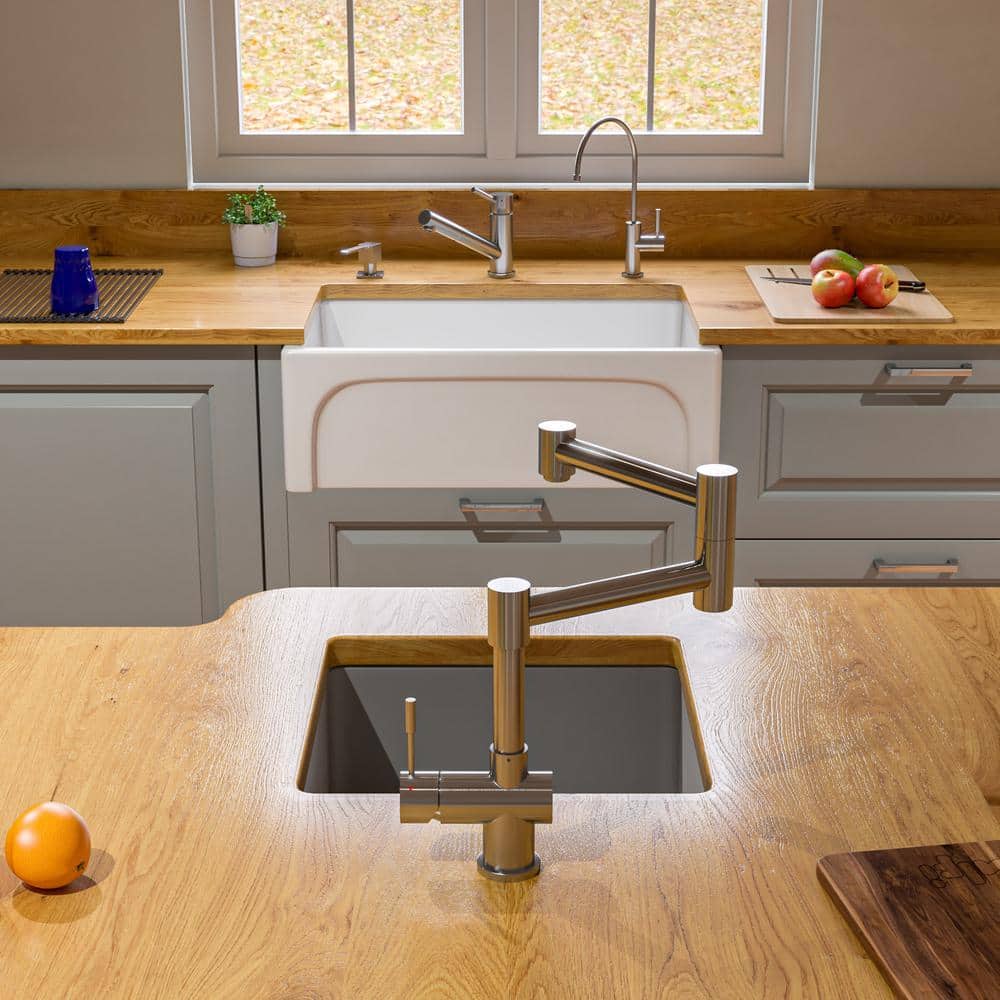 Brushed Stainless Steel Retractable Single Hole Kitchen Faucet