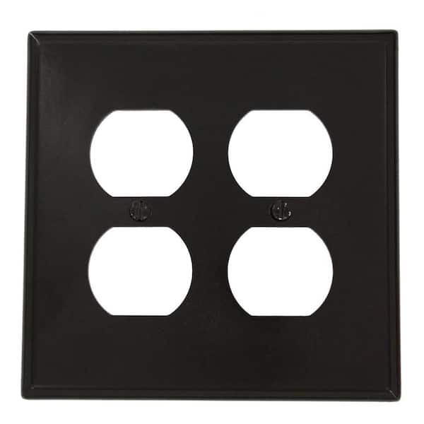 Leviton 2-Gang Brown 2-Duplex Outlet/Receptacle Plastic Midway/Midsize Wall Plate (1-Pack) 80516