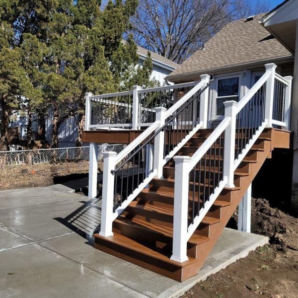 Trex Select 8-ft x 42-in Classic White Composite Deck Stair Rail Kit