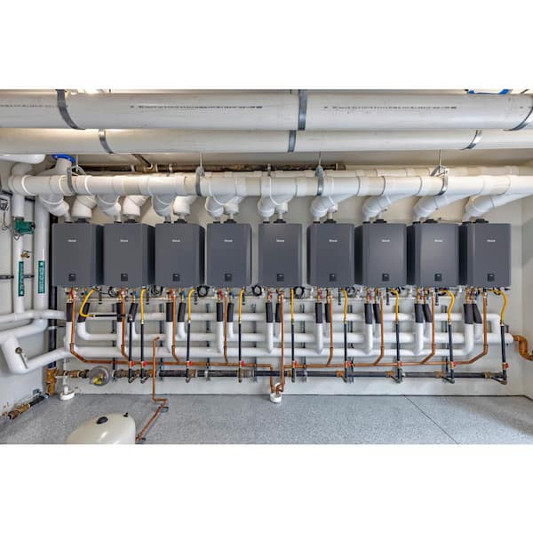 Rinnai Sensei 8.9 GPM Commercial 160,000 BTU Propane/Natural