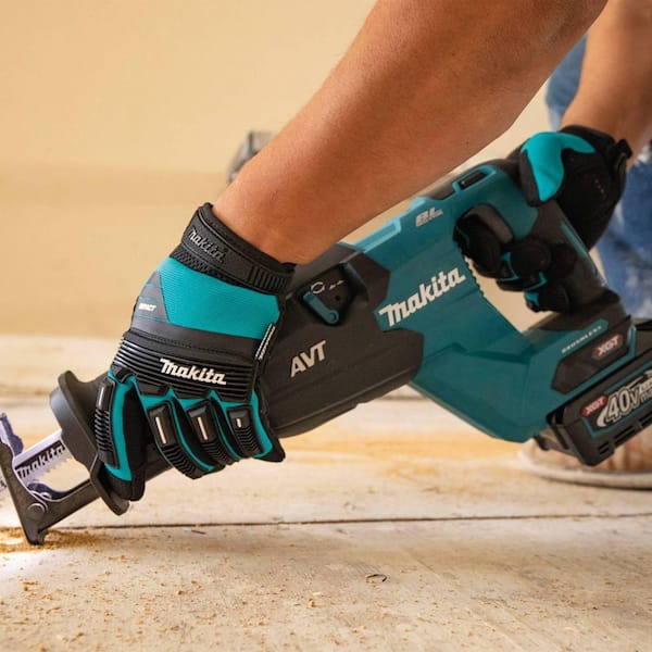 https://images.thdstatic.com/productImages/8e488e4c-6777-45f4-aa04-2f24ff824b42/svn/makita-work-gloves-t-04248-76_600.jpg