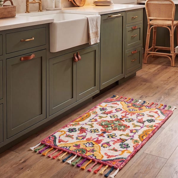 Blossom 2 x 3 Ivory/Multi Persian Area Rug