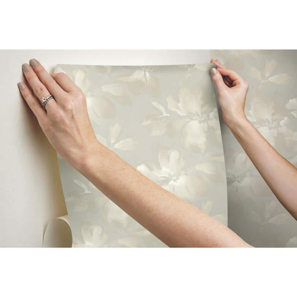 Neutral Floral Peel and Stick Vinyl Wallpaper Roll