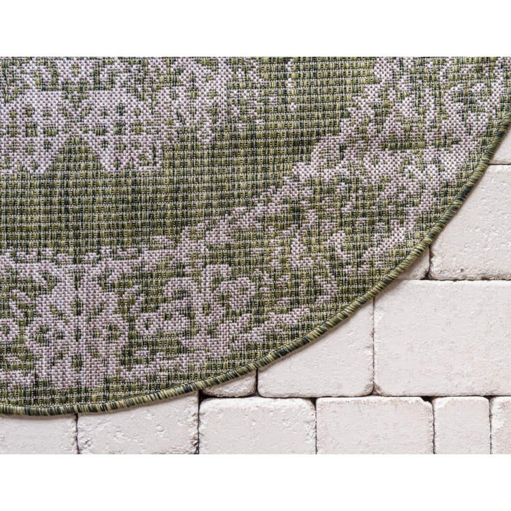 Green Synthetic Rectangular Outdoor Stain-Resistant Rug