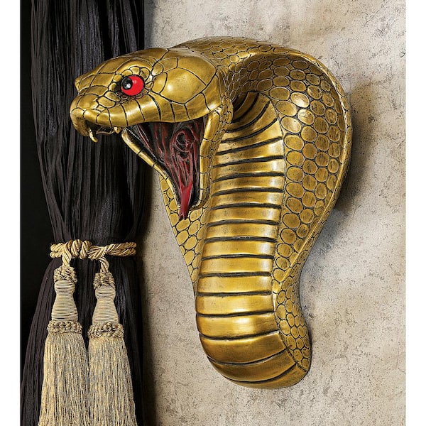 Design Toscano Uraeus Egyptian Cobra God Altar Lamp Uraeus - Third