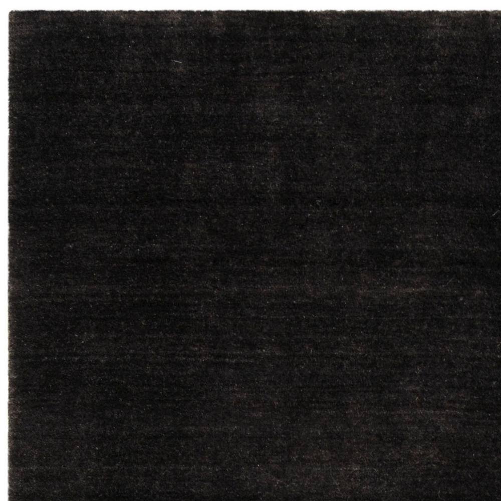 Handmade Black Wool Tufted 4' x 6' Area Rug